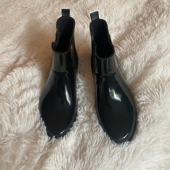 Michael Kors Black Ankle Rain Boot Size 7 - Picture 5 of 9